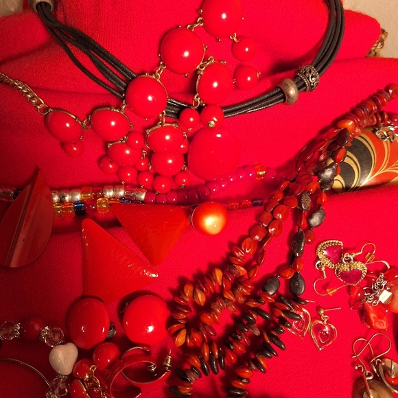 Lot RED Fashion Jewelry Necklaces Bracelets Earrings Rings Brooch Primary Colors - Picture 11 of 14